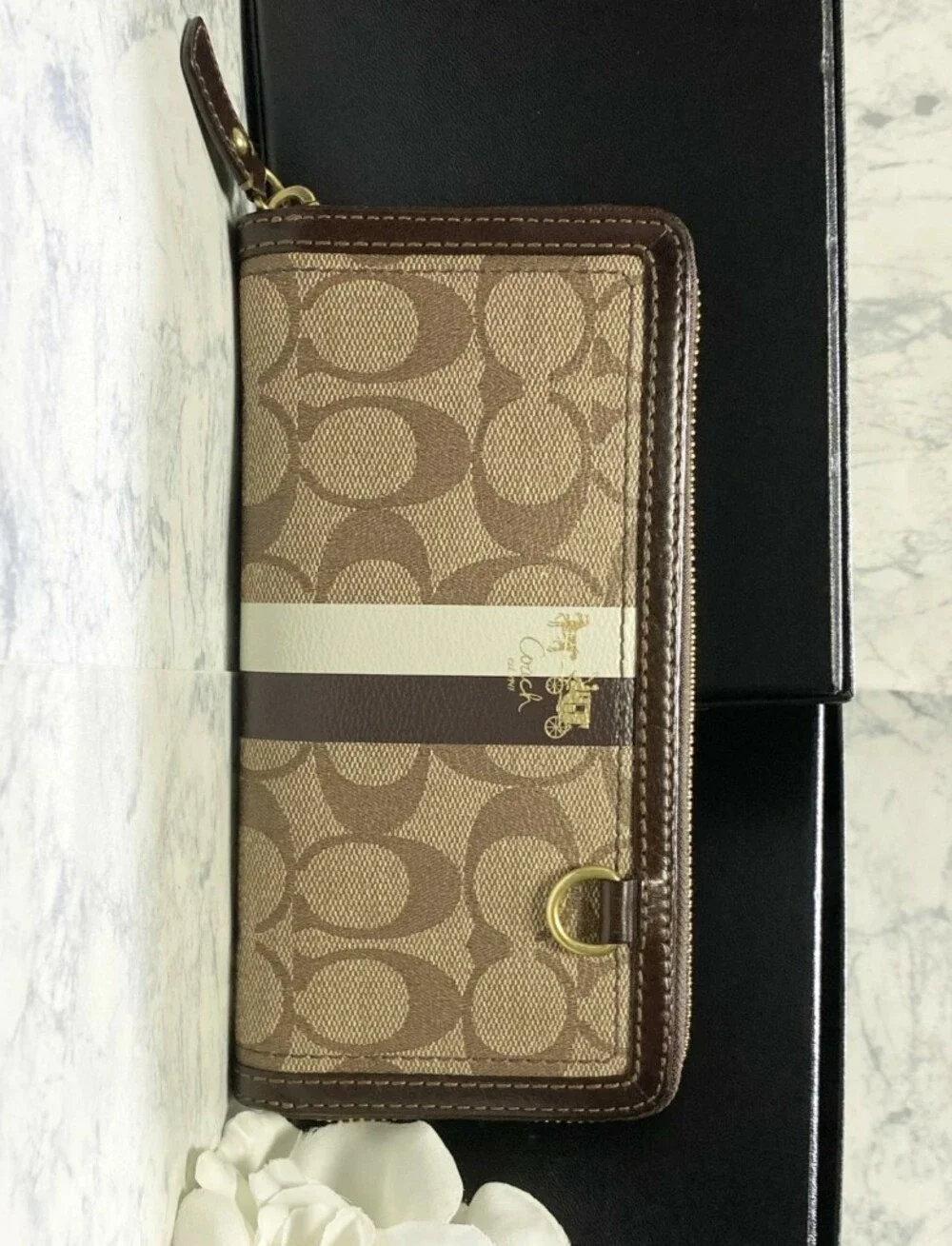 COACH Signature Heritage Round Zip Long Wallet